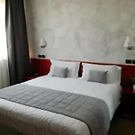 Medea (adults Only) 3* Alba (Piedmont)