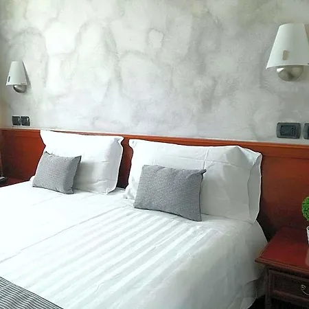 Medea (adults Only) 3* Alba (Piedmont)