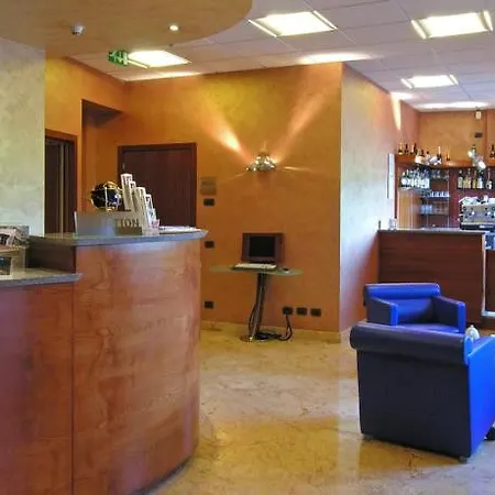 Medea (adults Only) 3*