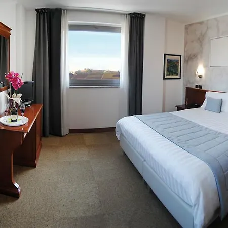 Medea (adults Only) 3* Alba (Piedmont)