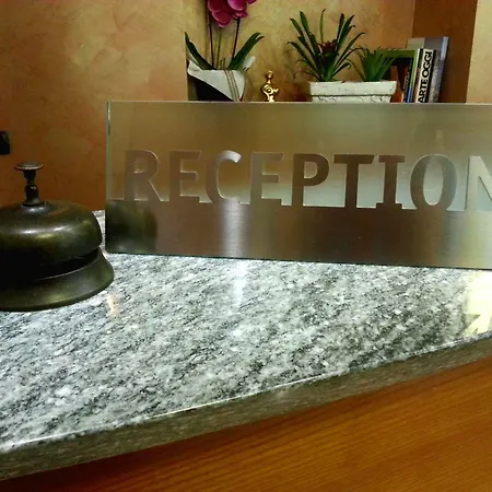 Medea (adults Only) Alba (Piedmont)