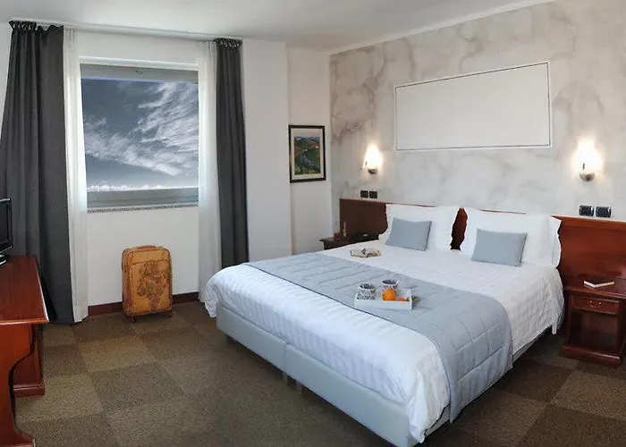 Medea (adults Only) 3* Alba (Piedmont)