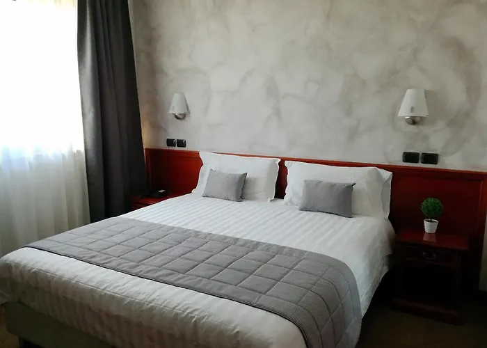 Medea (adults Only) 3* Alba (Piedmont)