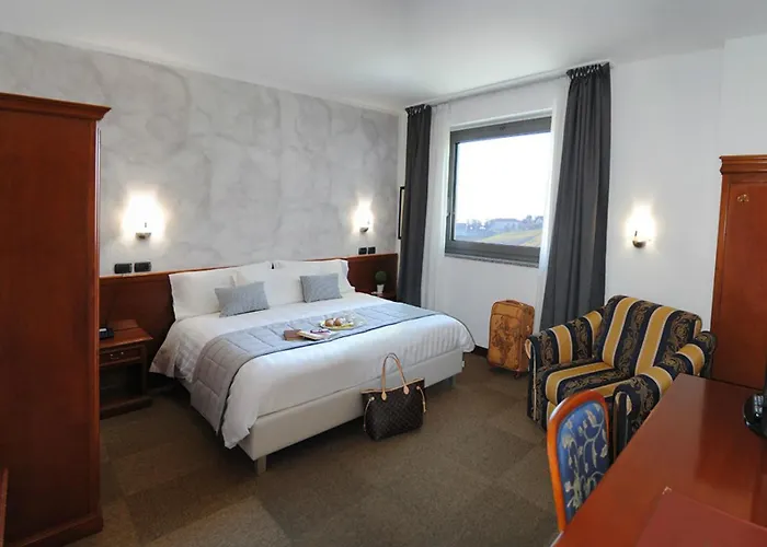 Medea (adults Only) 3*