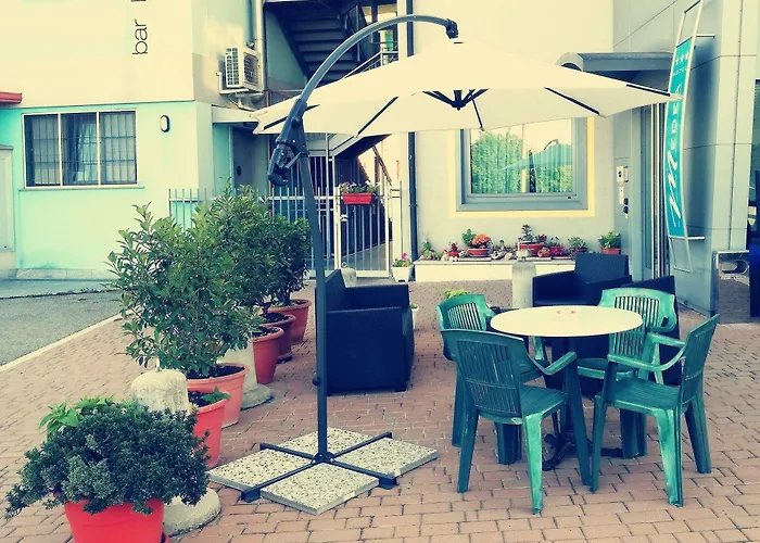 Medea (adults Only) 3*